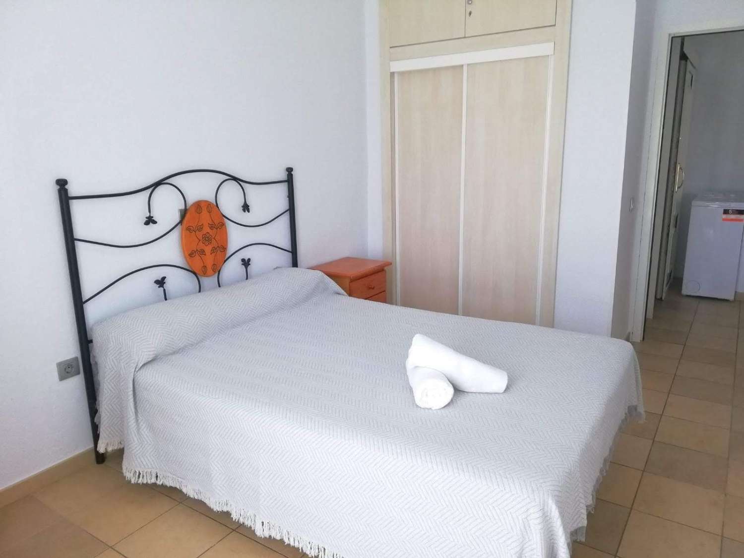 MIDDEN SEIZOEN. TE HUUR VANAF 1.10.24-15.6.2025 MOOI APPARTEMENT IN BENALMÁDENA