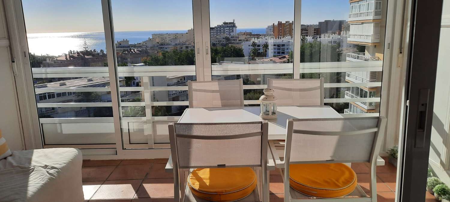 MEDIA TEMPORADA . SE ALQUILA DESDE 15.1.2025 - 31.5.2025 BONITO APARTAMENTO  CON VISTAS AL MAR EN LA CARIHUELA