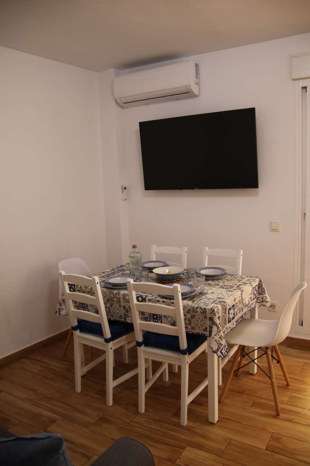 MID-SEASON IS RENTED FROM 1/10/24-31/5/25 NICE APARTMENT IN THE CENTER OF FUENGIROLA