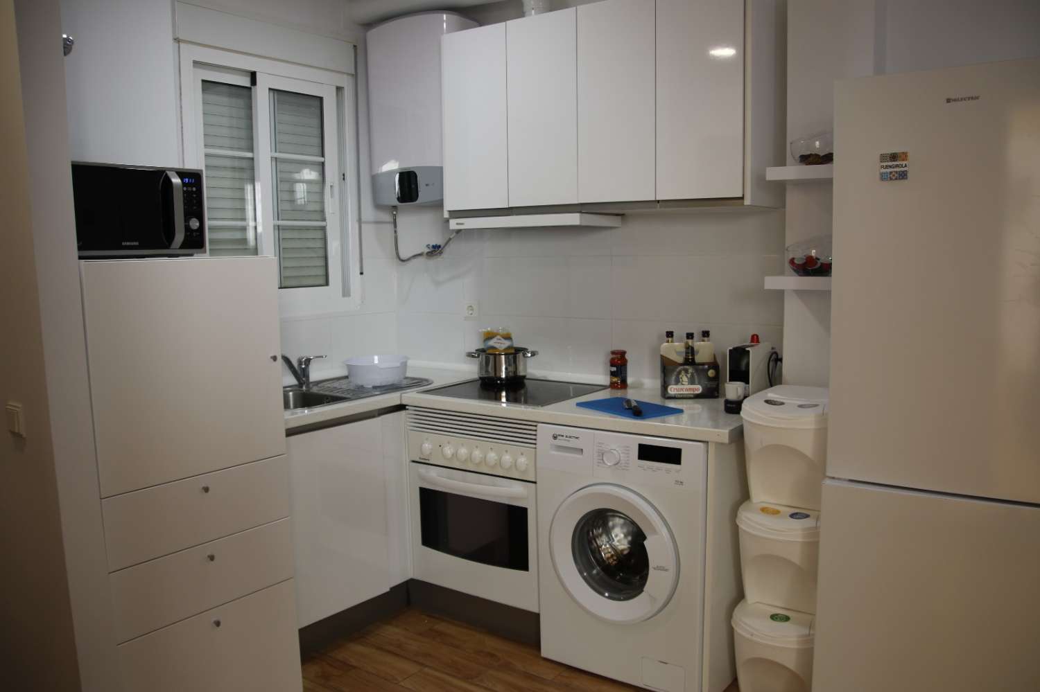 MID-SEASON IS RENTED FROM 1/10/24-31/5/25 NICE APARTMENT IN THE CENTER OF FUENGIROLA