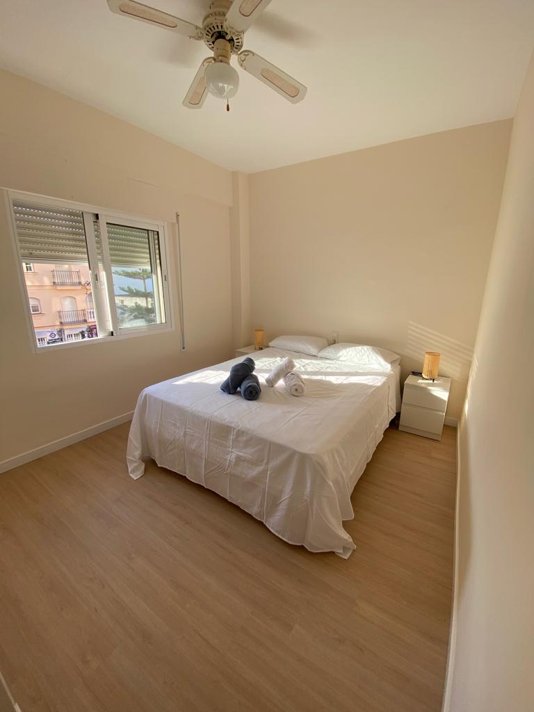 MIDDEN SEIZOEN. TE HUUR VANAF 1.10.24 - 31.5.2025 PRACHTIG APPARTEMENT IN FUENGIROLA