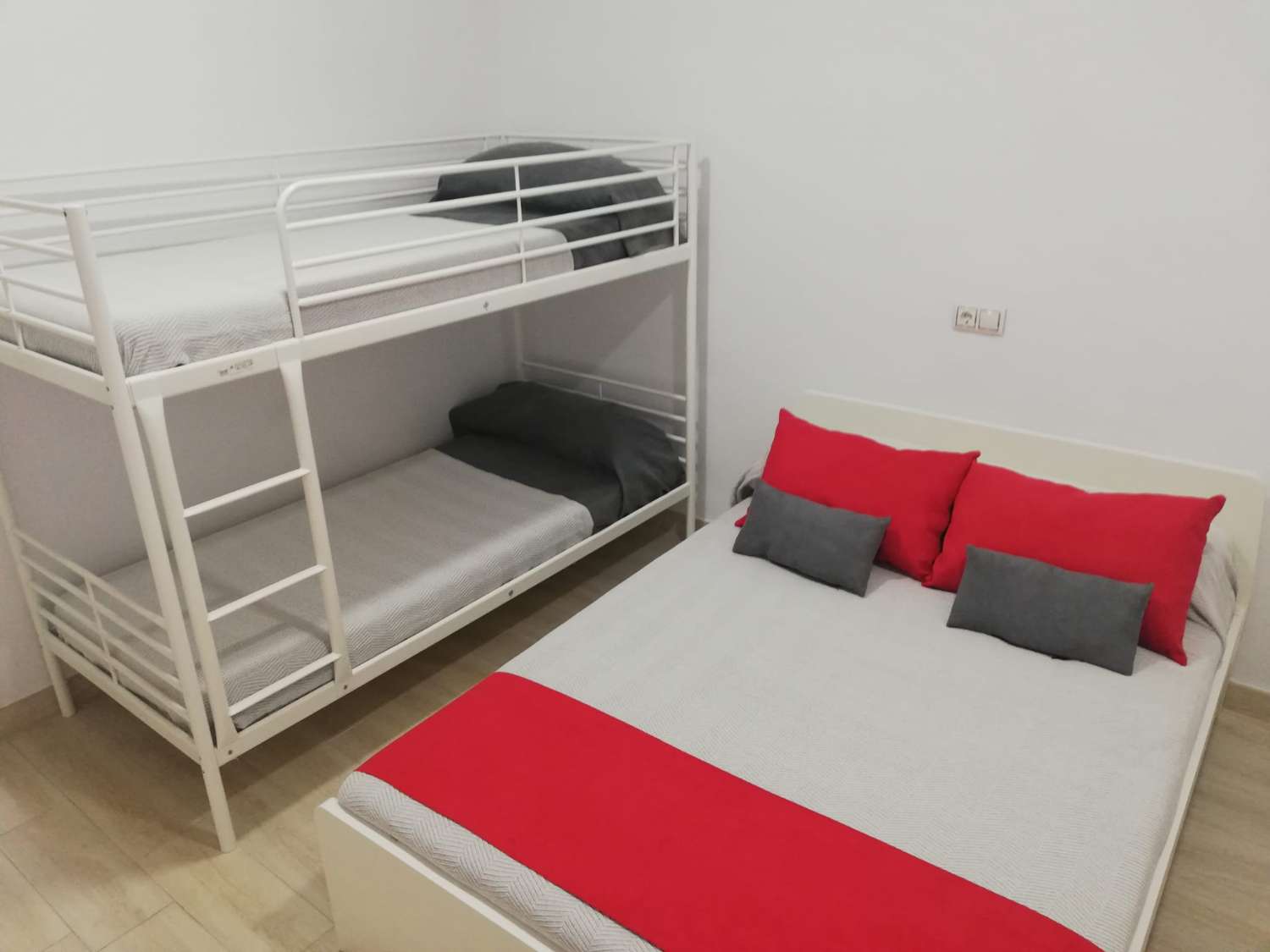 MEDIA TEMPORADA Se alquila desde 15.09.2025-30.06.2026 bonito apartamento en Los Boliches (Fuengirola)