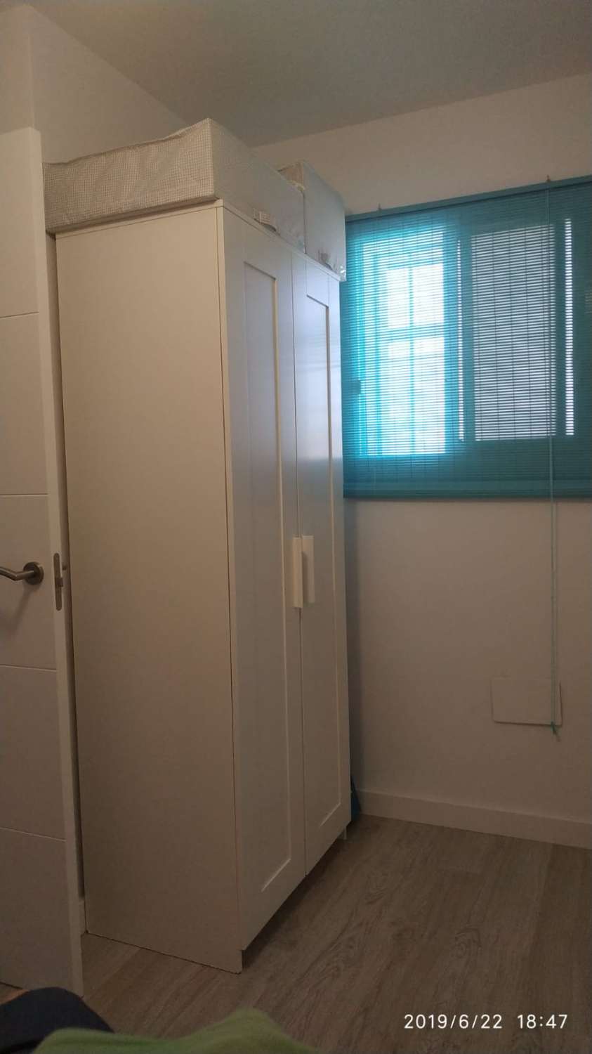 HALF SEIZOEN. TE HUUR VANAF 2.2.25-31.5.25 en 1.2.26 -31-5.26 MOOI APPARTEMENT MET ZEEZICHT IN HET CENTRUM VAN ARROYO DE LA MIEL (BENALMADENA)