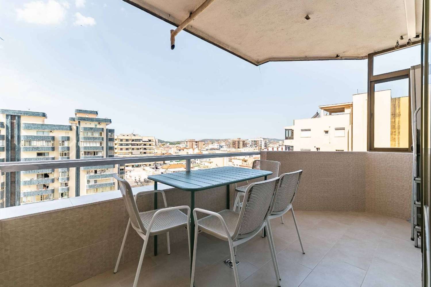 MID-SEASON. FOR RENT FROM 15.9.24-15.6.2025 NICE APARTMENT IN FUENGIROLA