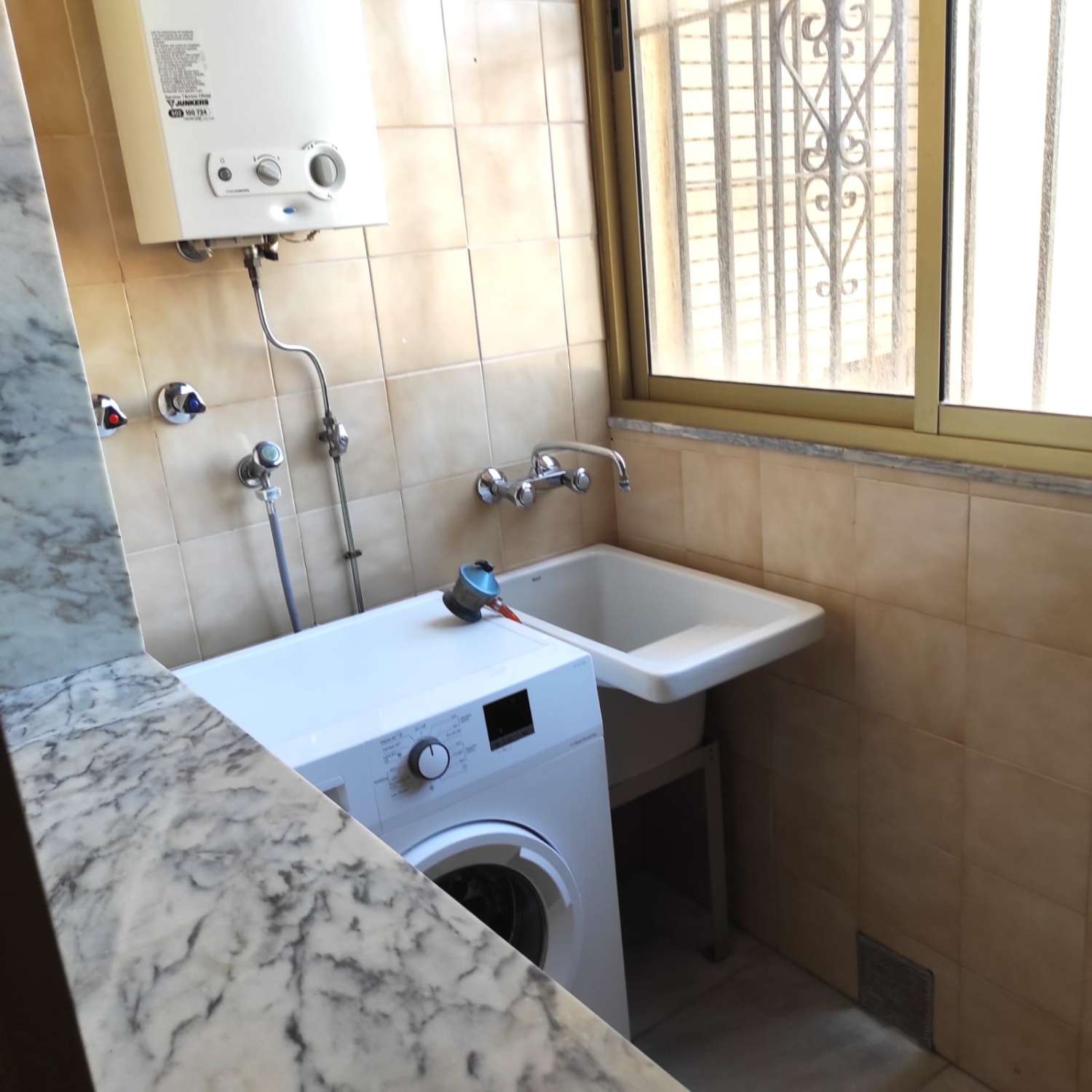 APPARTEMENT TE KOOP IN HET CENTRUM VAN FUENGIROLA