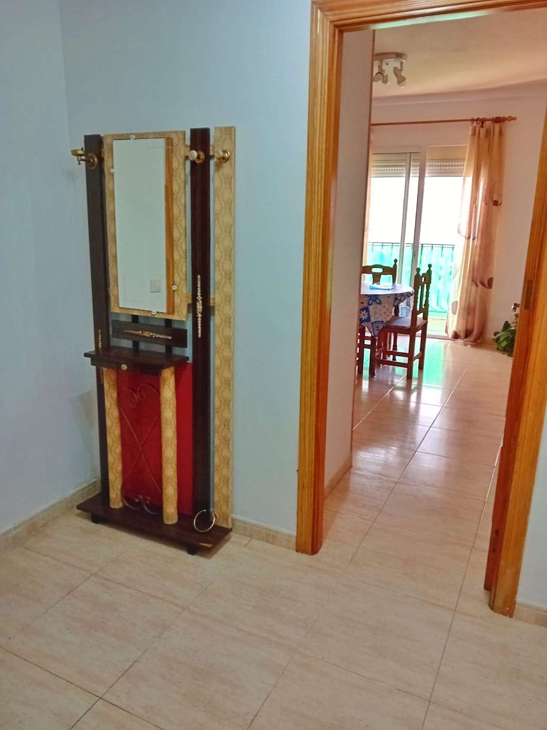 DEMI-SAISON. LOCATION DE 1.2.25-30.6.25 APPARTEMENT EXTÉRIEUR À FUENGIROLA AVEC UN EXCELLENT EMPLACEMENT