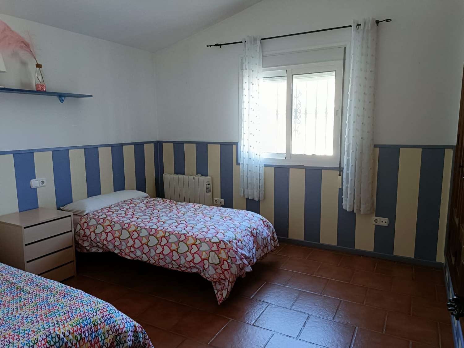 MIDDEN SEIZOEN. TE HUUR VANAF 1.9.24-30.6.25 VRIJSTAANDE VILLA IN LA SIERRA ZONA EL PALO (MALAGA)