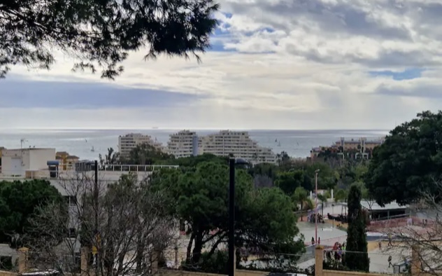 halva säsongen. Uthyres från 1.10.24-31.5.25 trevlig lägenhet i Arroyo de la Miel. ( Benalmádena )