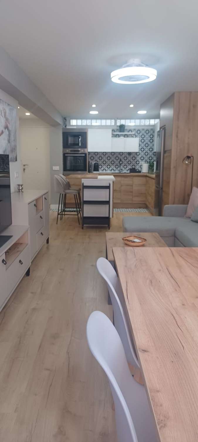 HALF SEIZOEN. TE HUUR VANAF 30.01.25-30.6.25 MOOI APPARTEMENT MET ZEEZICHT IN ARROYO DE LA MIEL