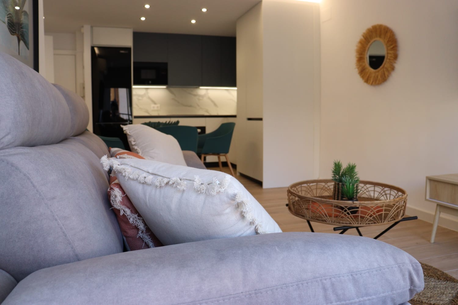 Wunderschöne Wohnung zum Verkauf in der 1. Strandlinie mit Meerblick vor dem Yachthafen von Fuengirola