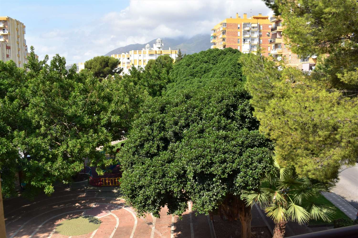 LA SAISON N’EST PAS LONGUE. A louer du 1/9/2025 au 30/6/2026 Bel appartement à Benalmadena