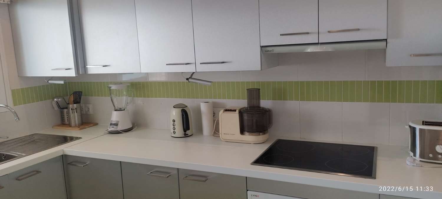 HET IS GEEN LANG SEIZOEN. Te huur vanaf 1/9/2025 - 30/6/2026 Mooi appartement in Benalmádena