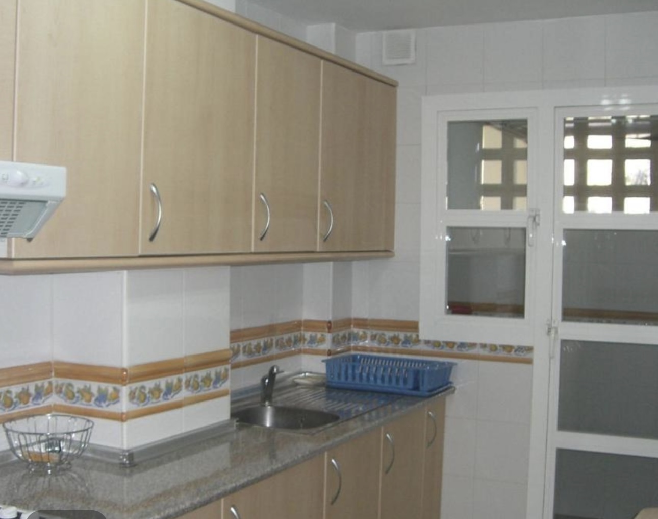 MOOI APPARTEMENT MET ZEEZICHT TE KOOP IN MONTEMAR (TORREMOLINOS)