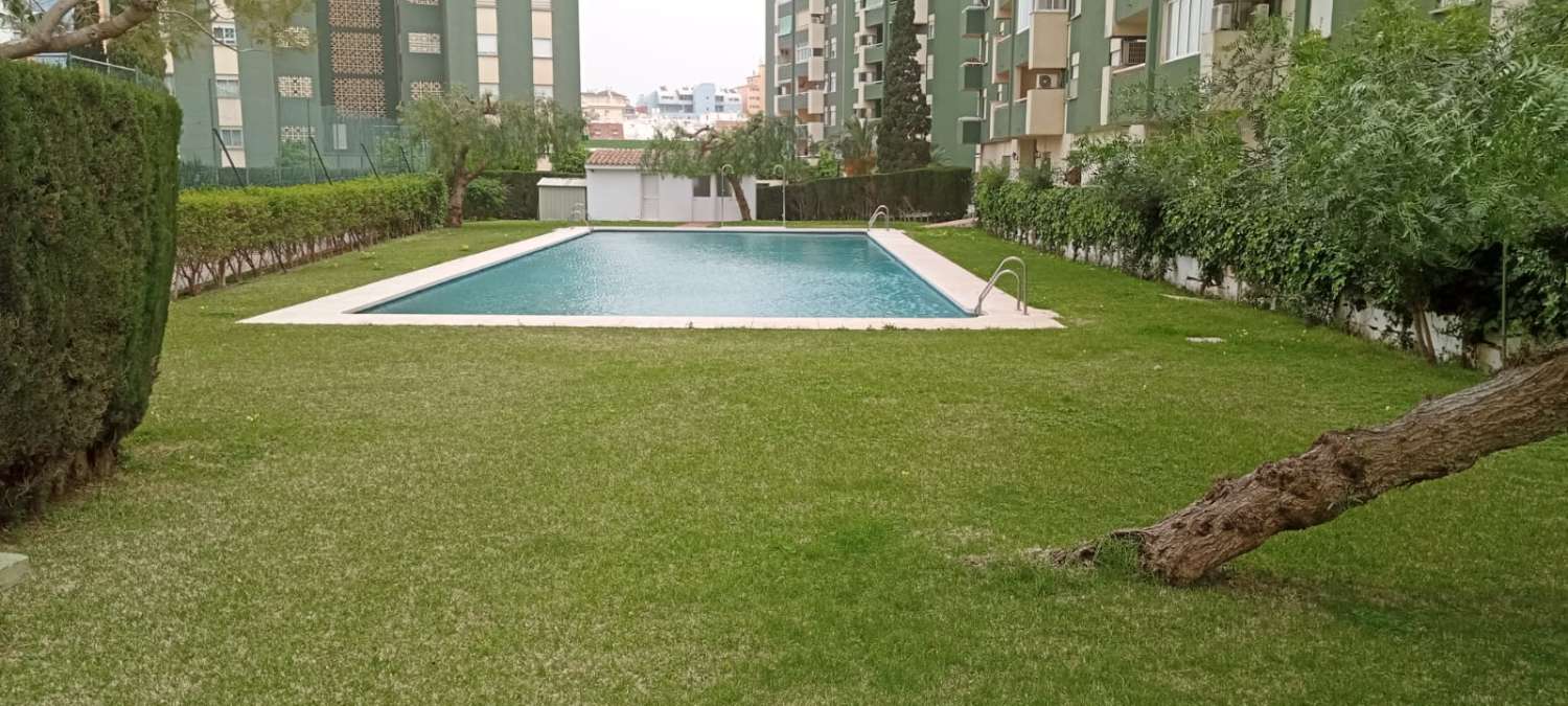 SE VENDE MAGNIFICO  APARTAMENTO EN LOS BOLICHES (FUENGIROLA )