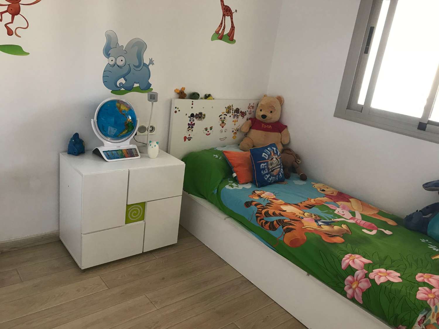 SE VENDE ATICO DUPLEX MUY LUMINOSO EN LA ZONA DE LA COLINA (TORREMOLINOS)