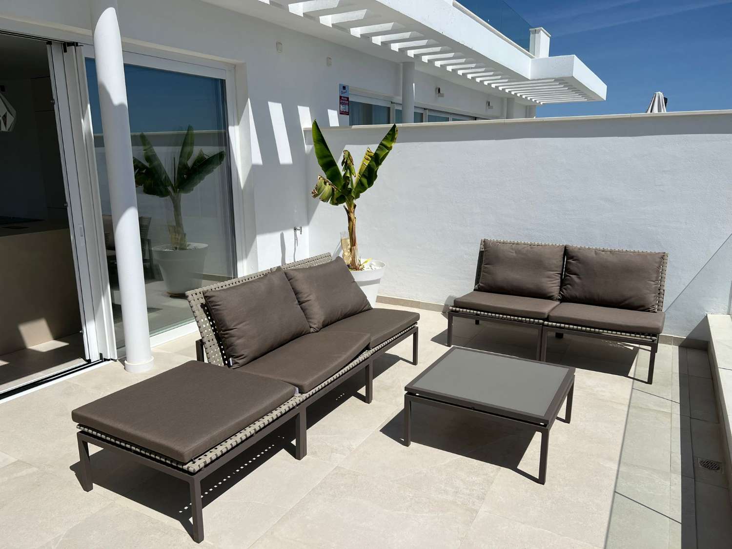 PENTHOUSE TE KOOP MET ZEEZICHT IN ZONA HIGUERÓN (BENALMADENA)