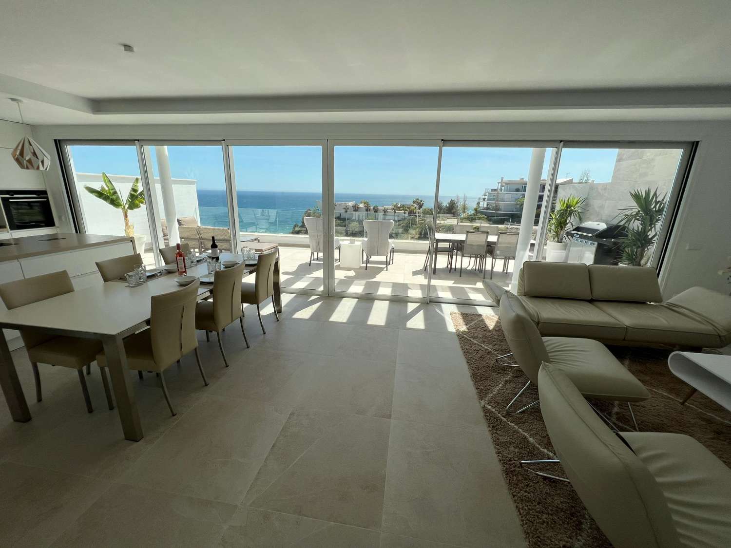 PENTHOUSE À VENDRE AVEC VUE SUR LA MER DANS LA ZONA HIGUERÓN (BENALMADENA)