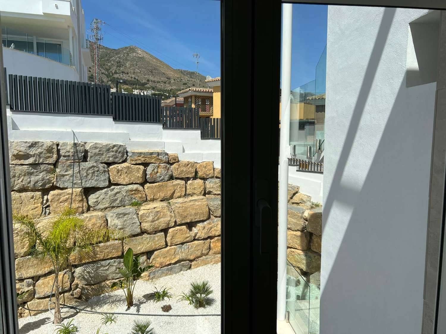 PENTHOUSE TIL SALG MED HAVUDSIGT I ZONA HIGUERÓN (BENALMADENA)