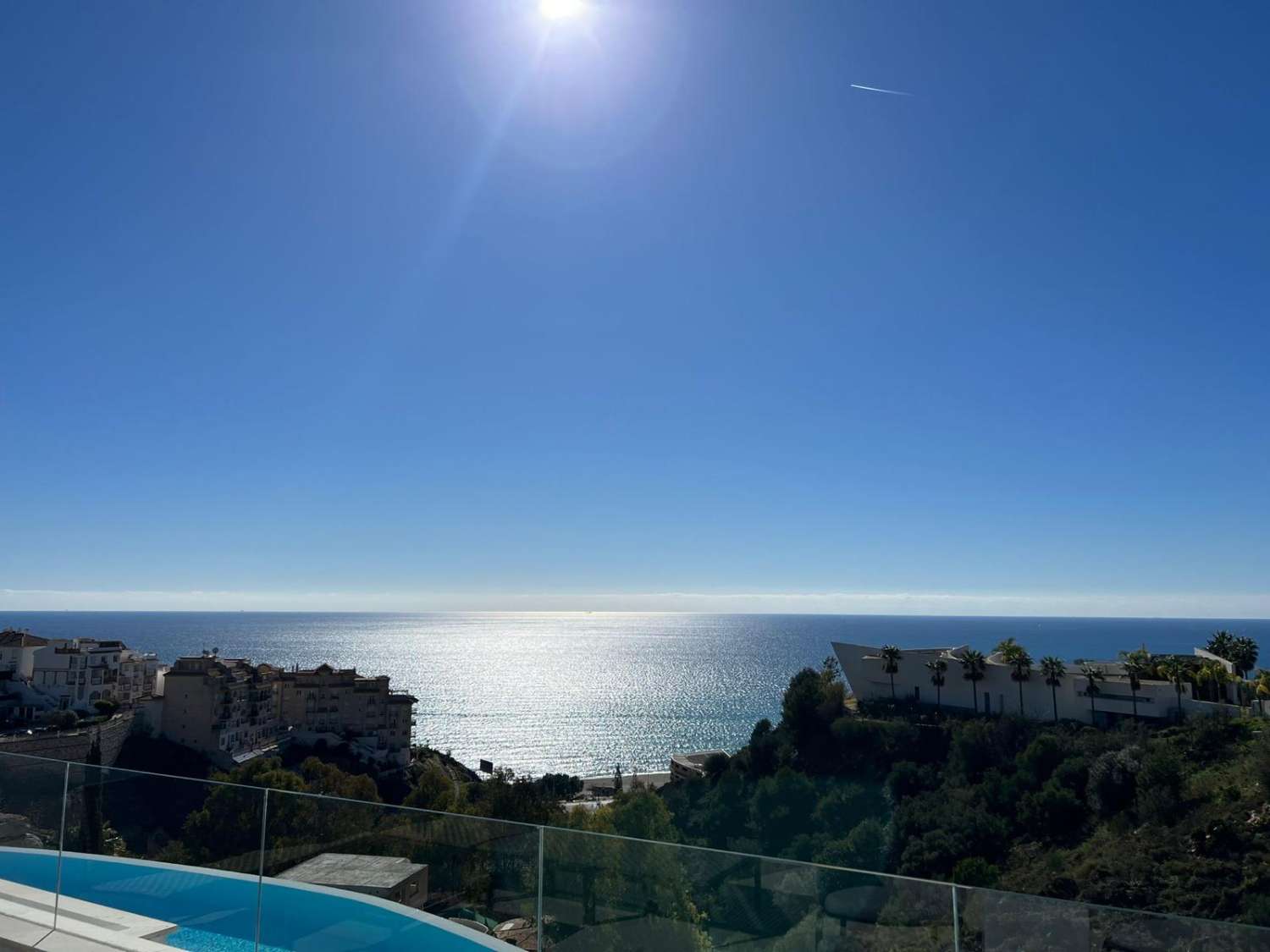 PENTHOUSE TIL SALG MED HAVUDSIGT I ZONA HIGUERÓN (BENALMADENA)