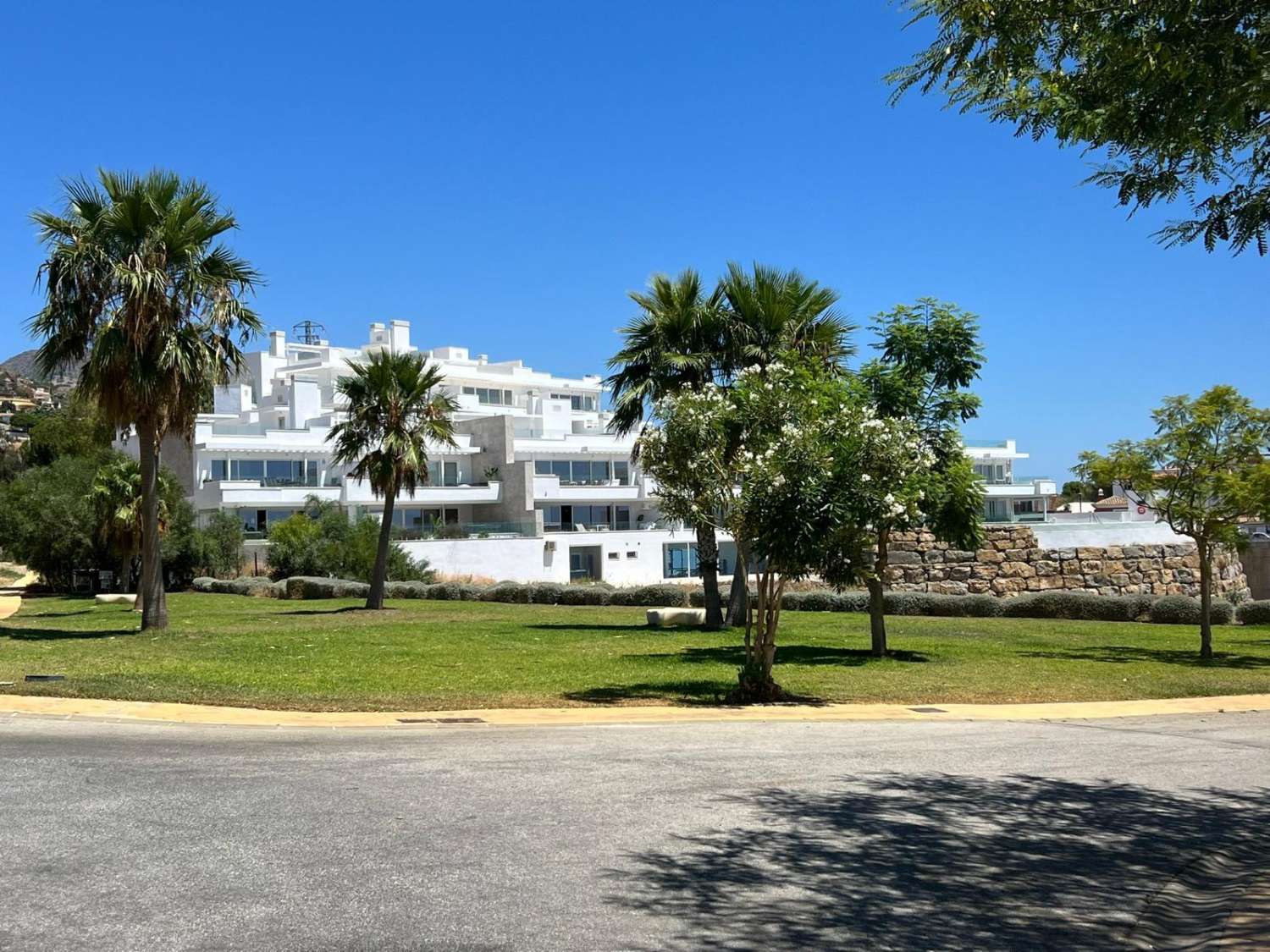 PENTHOUSE TIL SALGS MED HAVUTSIKT I ZONA HIGUERÓN (BENALMADENA)