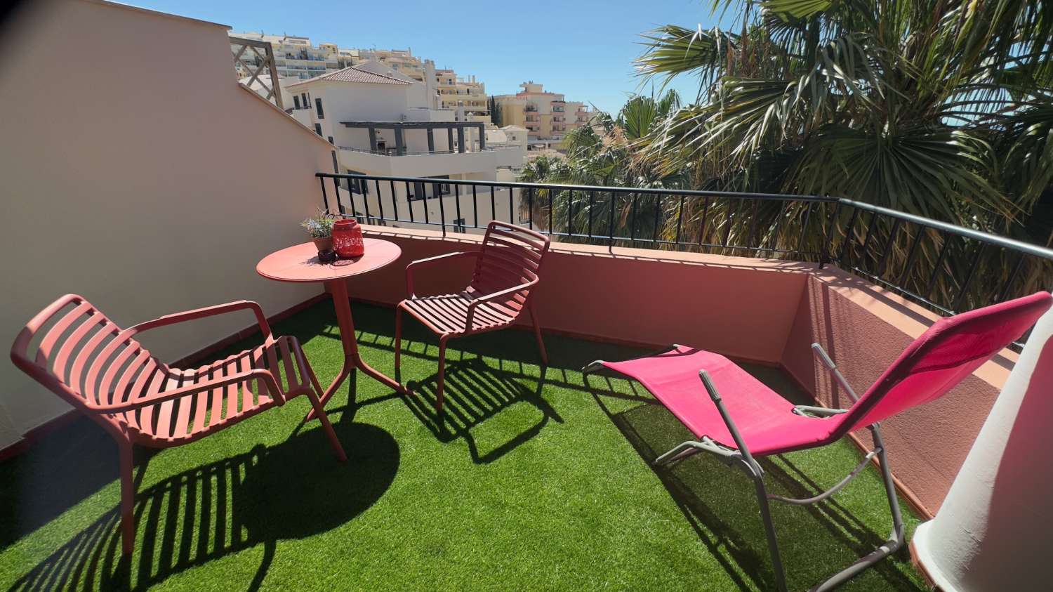 SE VENDE APARTAMENTO REFORMADO EN ZONA NUEVA TORREQUEBRADA (BENALMADENA)