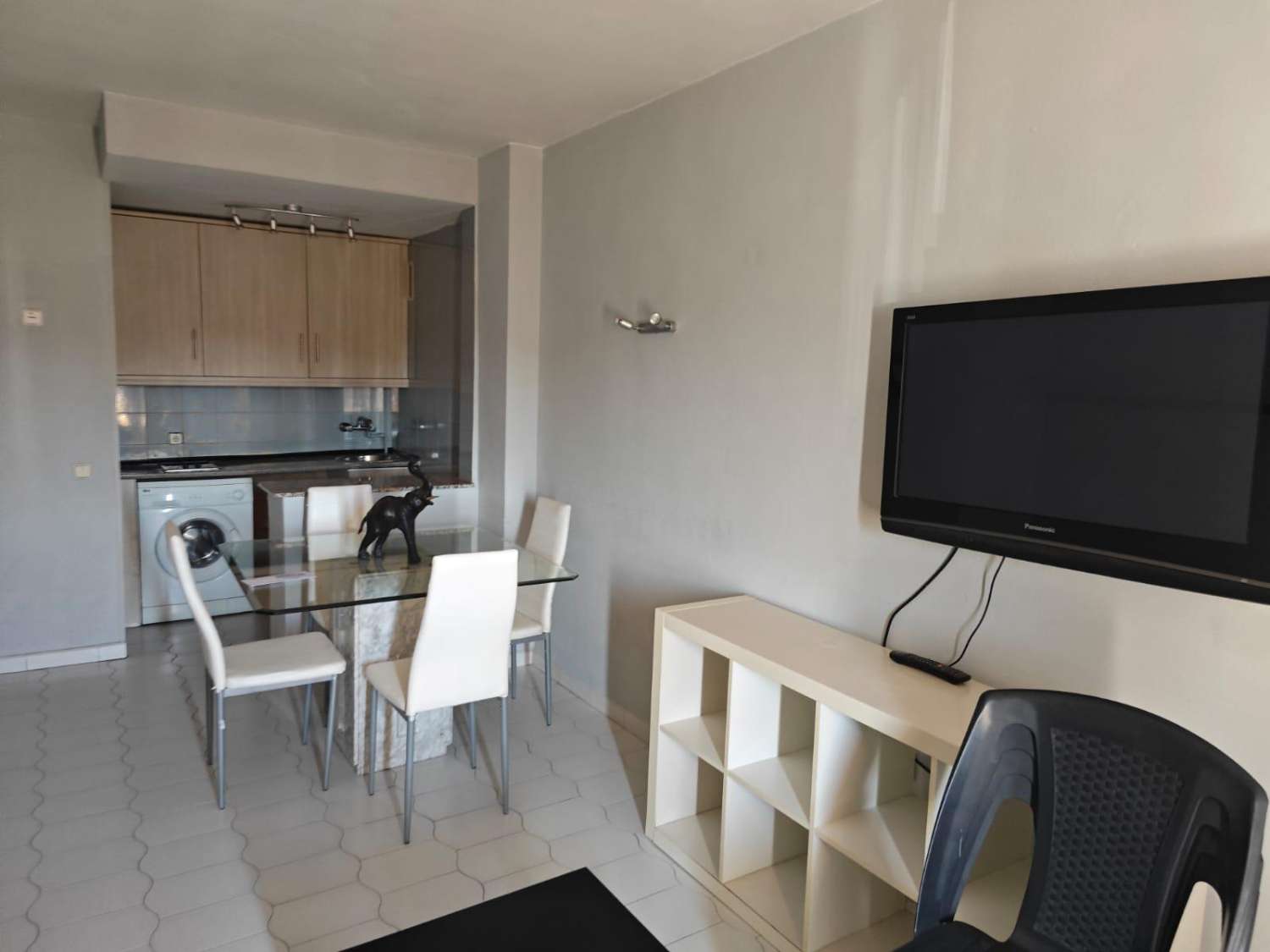 PRACHTIG APPARTEMENT TE KOOP MET UITZICHT OP ZEE OP DE 1E LIJN VAN HET STRAND IN BENALMÁDENA