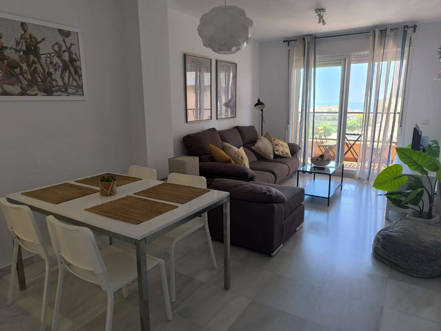 PAS À LONG TERME Loué du 1.09.24- 30.6.25 Bel appartement avec vue sur la mer sur la côte de Benalmadena