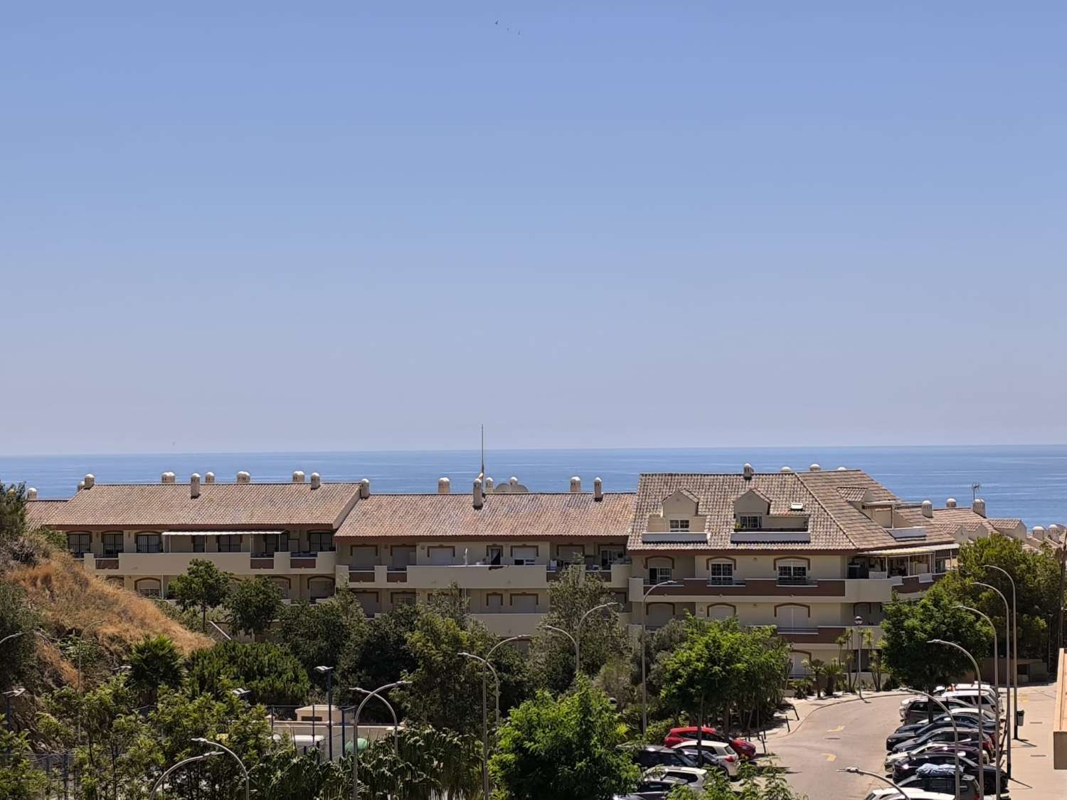 NIET LANGE TERMIJN Verhuurd van 1.09.24- 30.6.25 Mooi appartement met uitzicht op zee in de kust van Benalmádena