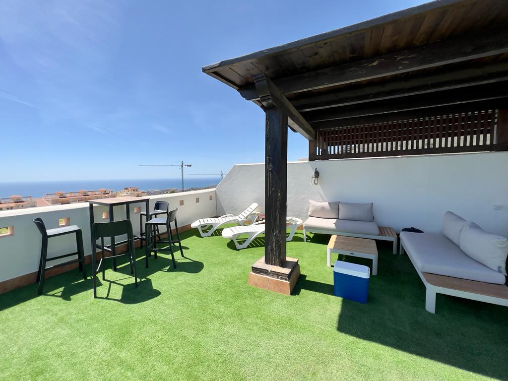 MID TERM FOR RENT FROM 1.9.24-30.6.25 BEAUTIFUL PENTHOUSE WITH SEA VIEWS IN ARROYO DE LA MIEL AREA SANTANGELO