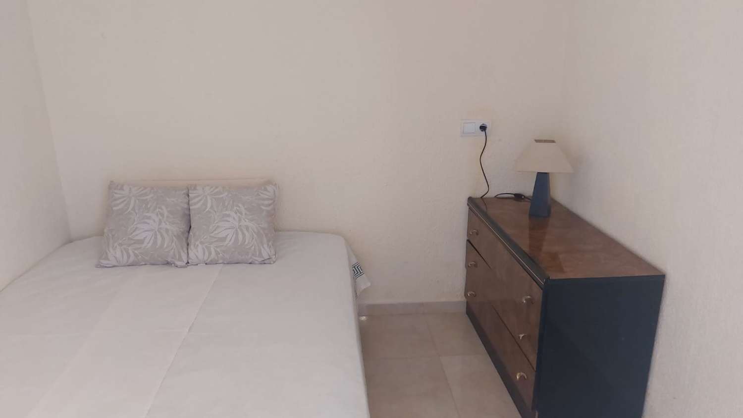 SE VENDE  APARTAMENTO DE 1 DORMITORIO EN TORREMOLINOS CENTRO