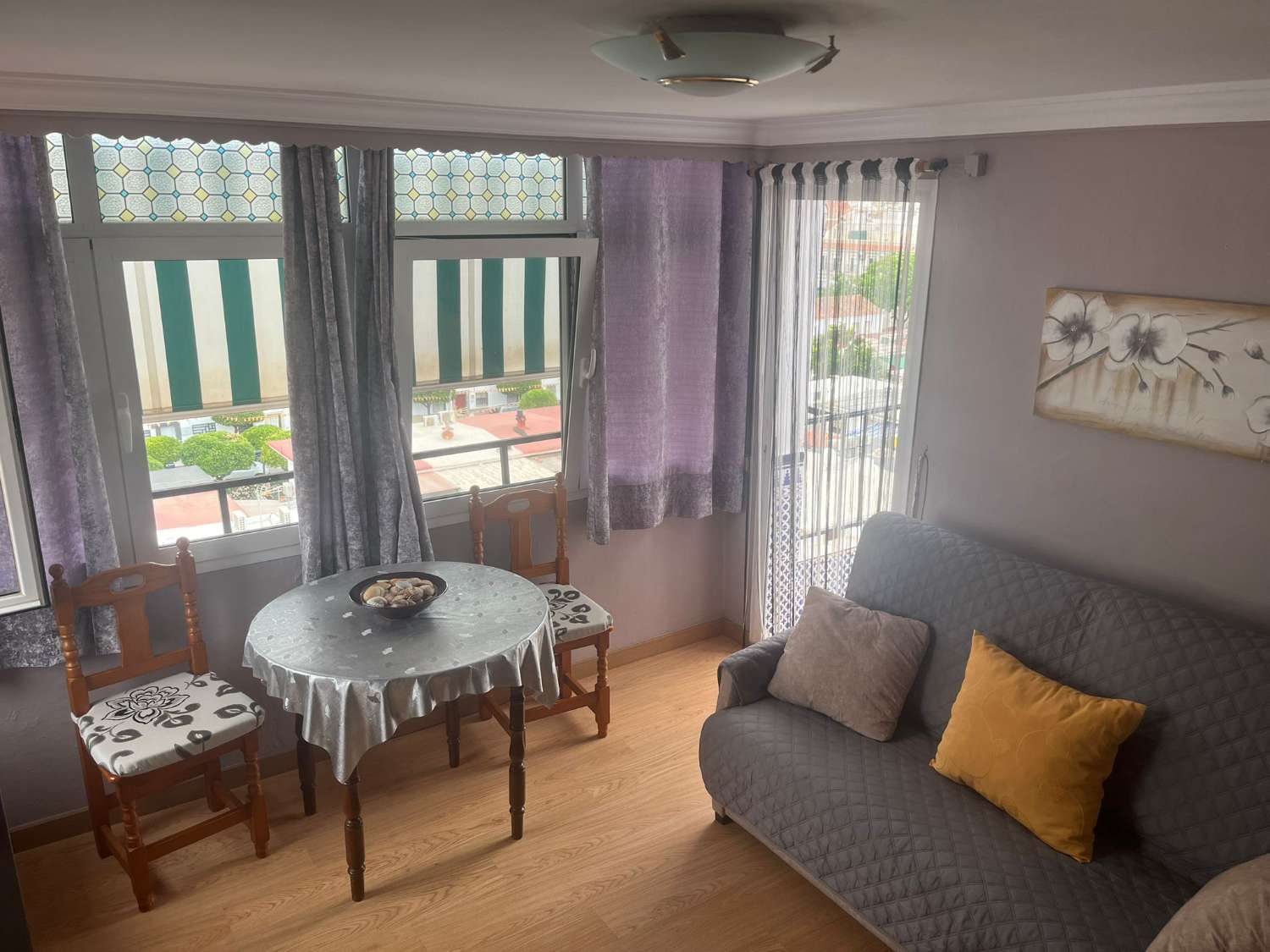 SE VENDE ATICO EN ZONA PUERTO DEPORTIVO  EN 2ª LINEA DE PLAYA (FUENGIROLA)