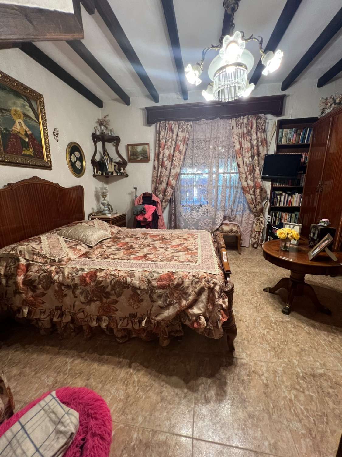 SE VENDE CHALET ADOSADO DE ESQUINA ZONA ELVIRIA (MARBELLA)