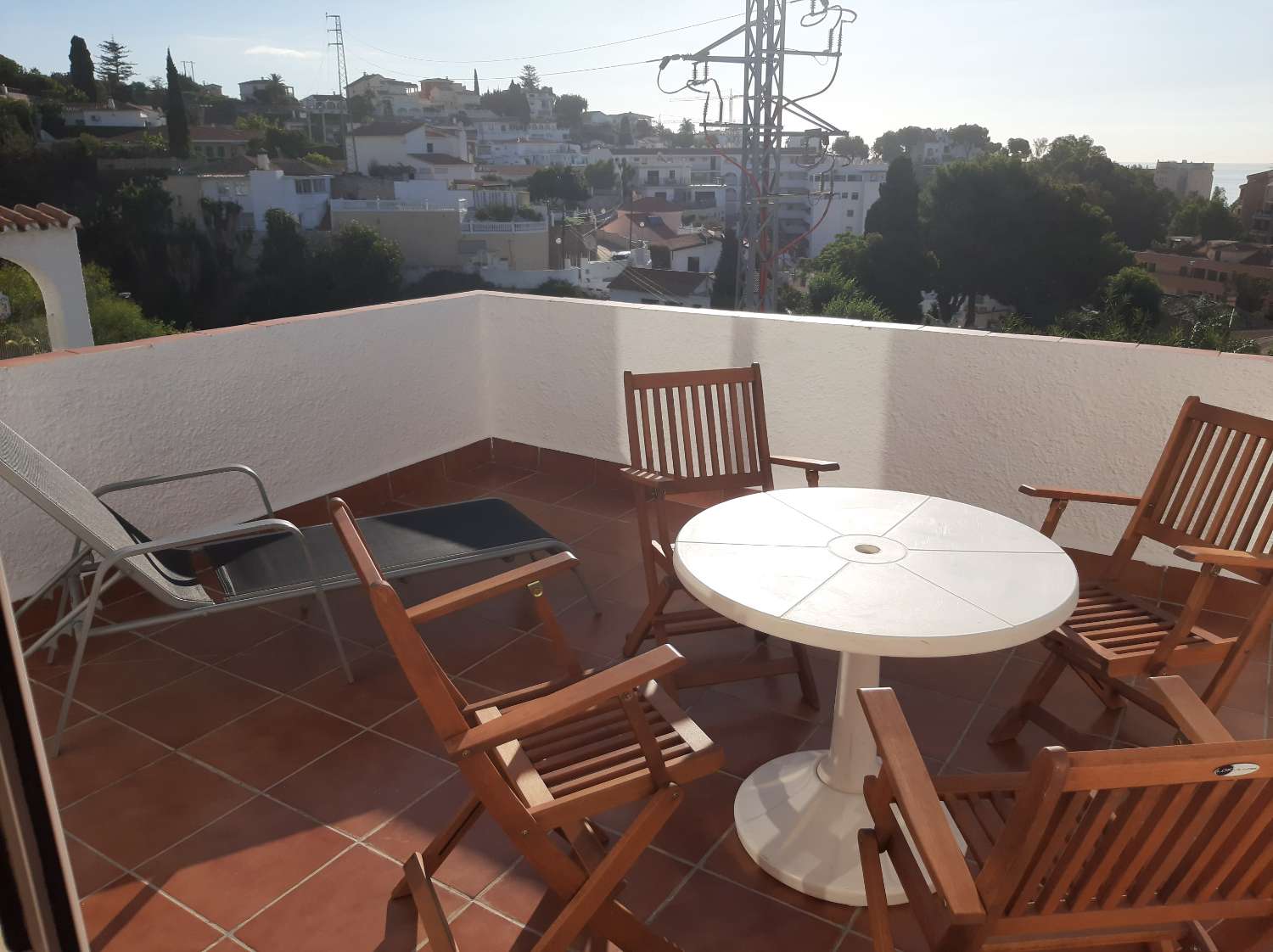 LONGUE SAISON. BEL APPARTEMENT À LOUER À FUENGIROLA