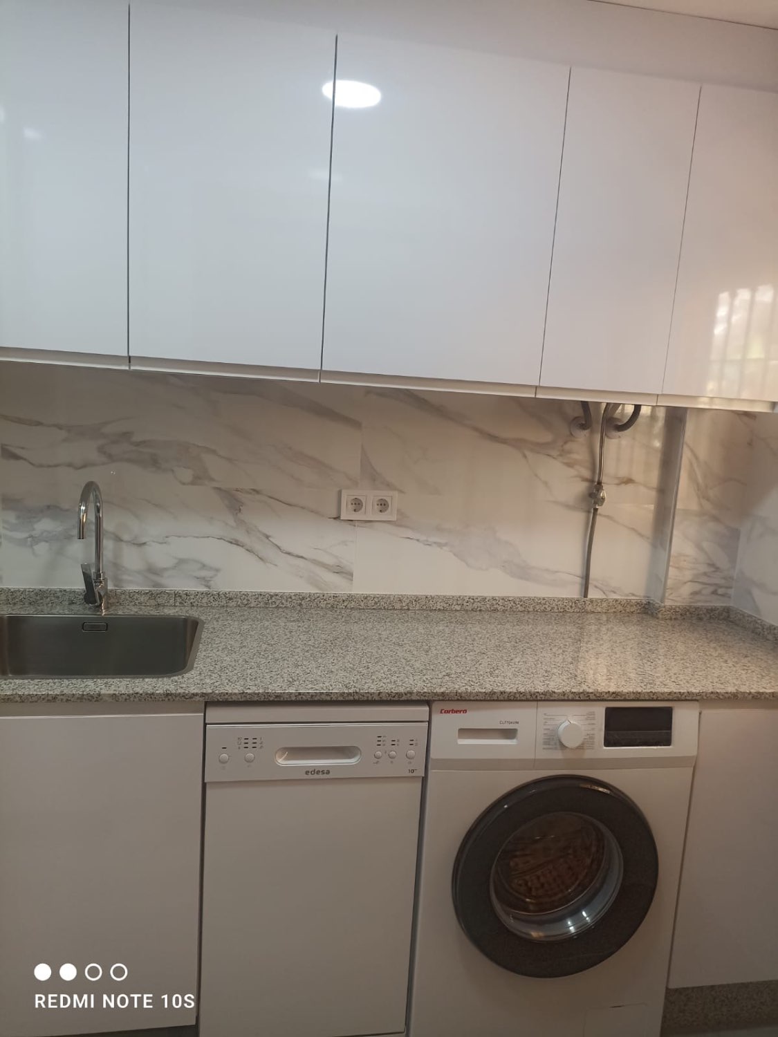 Half seizoen . Te huur vanaf 1.9.24-30.6.25 Mooi appartement in Benalmádena met uitzicht op zee