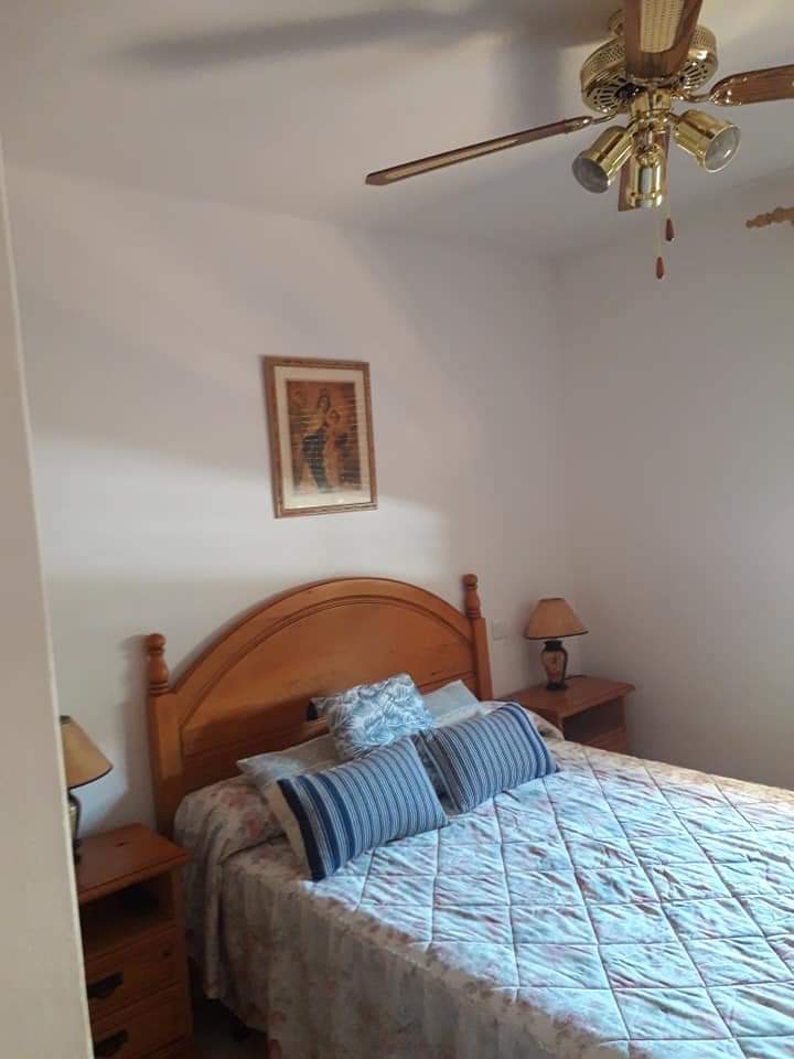 Half seizoen . Te huur vanaf 1.9.24-30.6.25 Mooi appartement in Benalmádena met uitzicht op zee