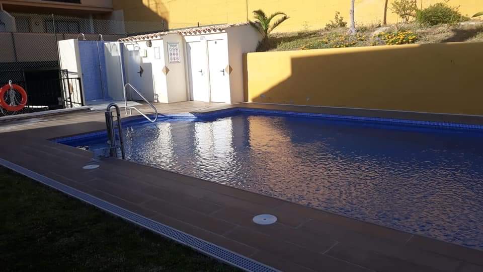 Half seizoen . Te huur vanaf 1.9.24-30.6.25 Mooi appartement in Benalmádena met uitzicht op zee