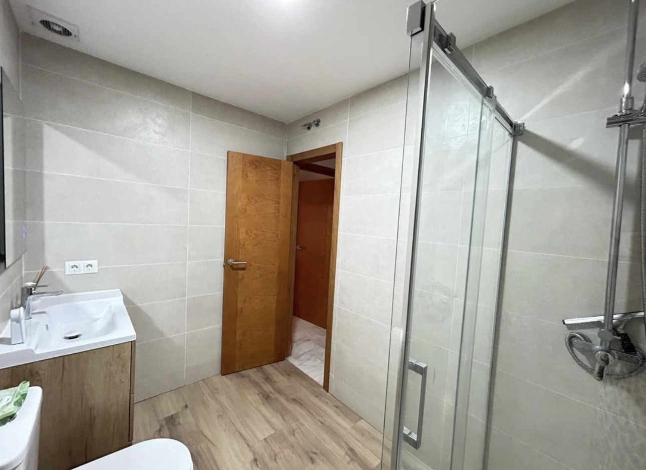 SE VENDE BONITO APARTAMENTO EN ZONA TORREBLANCA DEL SOL (FUENGIROLA)