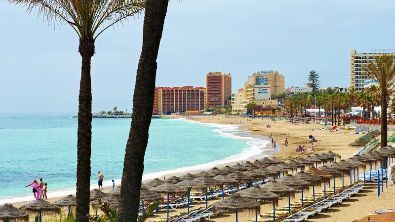 Mezza stagione. In affitto dal 1/09/2025 - 30/06/2026 Bellissimo appartamento con vista sul mare a Benalmadena a 200 metri dalla spiaggia