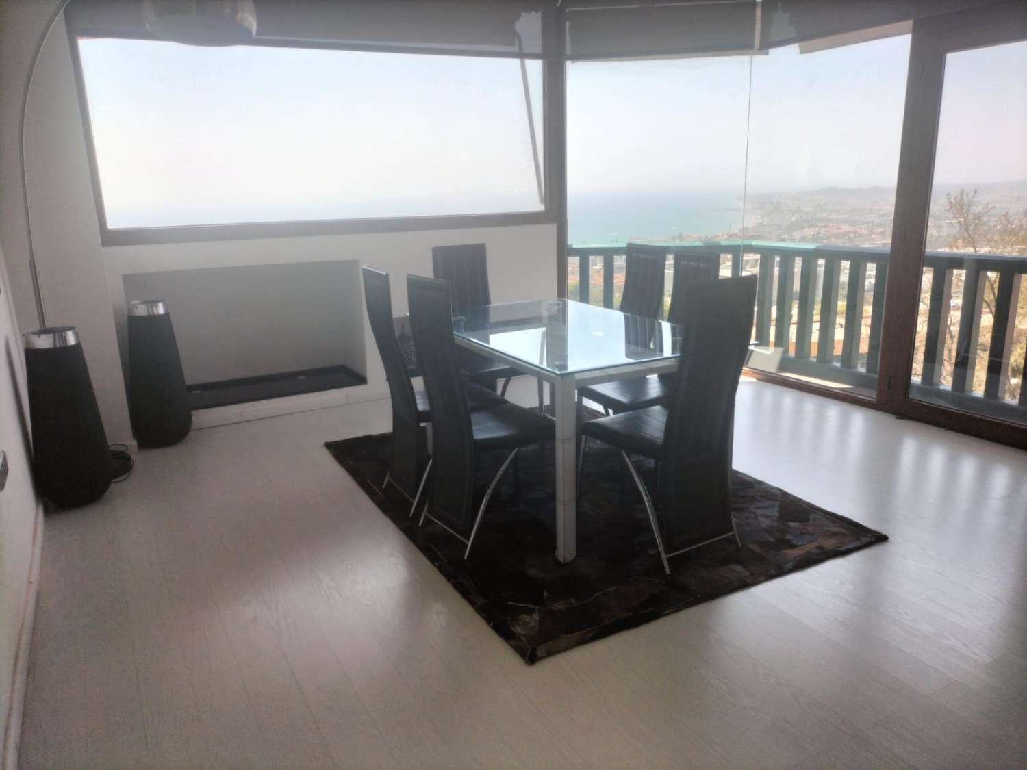 Spectacular 2-bedroom apartment in Altos del Higuerón for rent from now on for long term