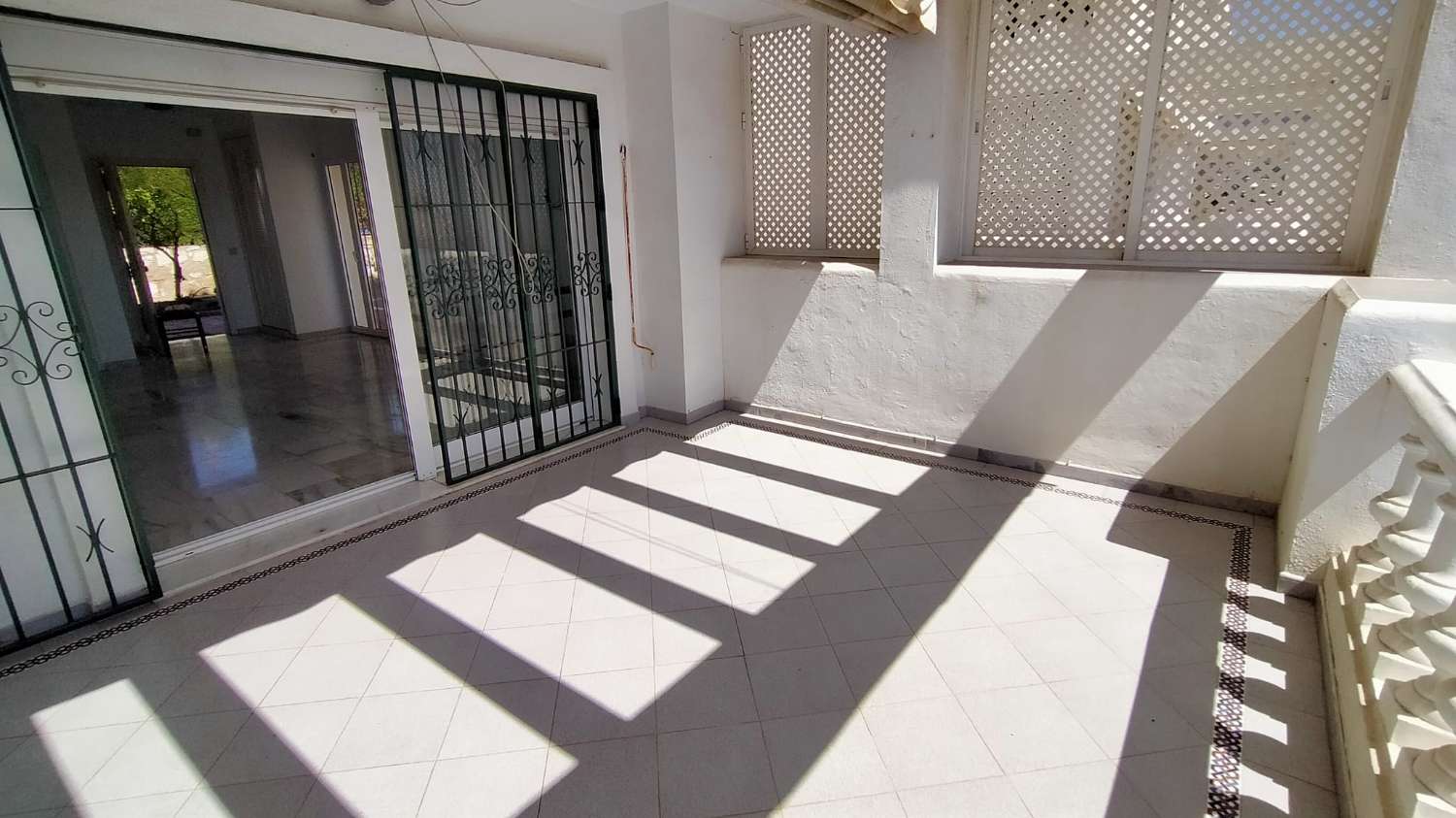 se vende magnifico apartamento en zona el Lagarejo (Fuengirola)