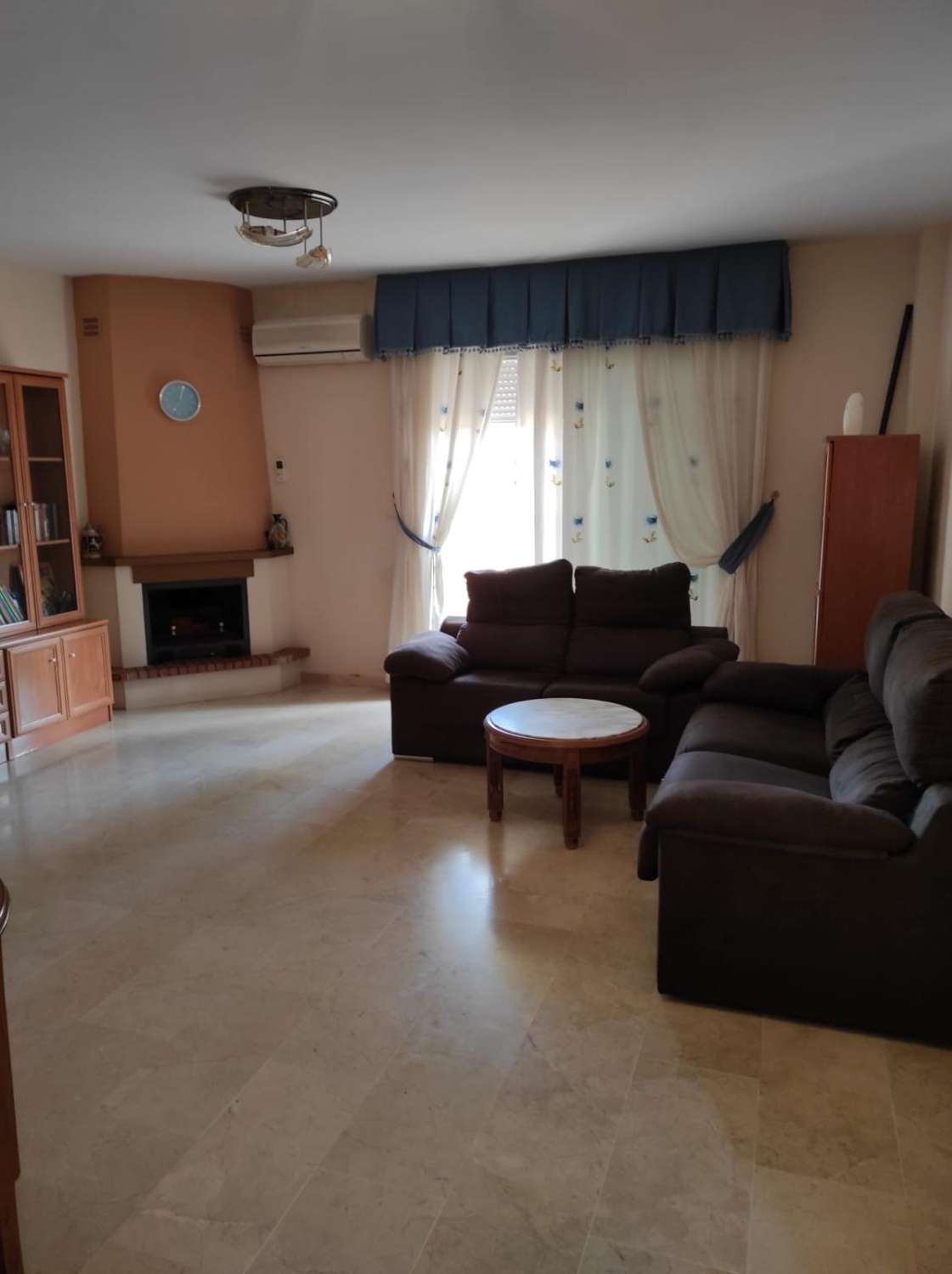 For rent MID SEASON from 1/9/2024 - 30/6/2025 Nice apartment on the 2nd line of the beach in Benalmadena