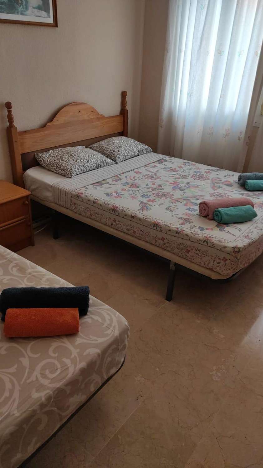 Te huur MIDDEN SEIZOEN van 1/9/2024 - 30/6/2025 Mooi appartement op de 2e lijn van het strand in Benalmádena