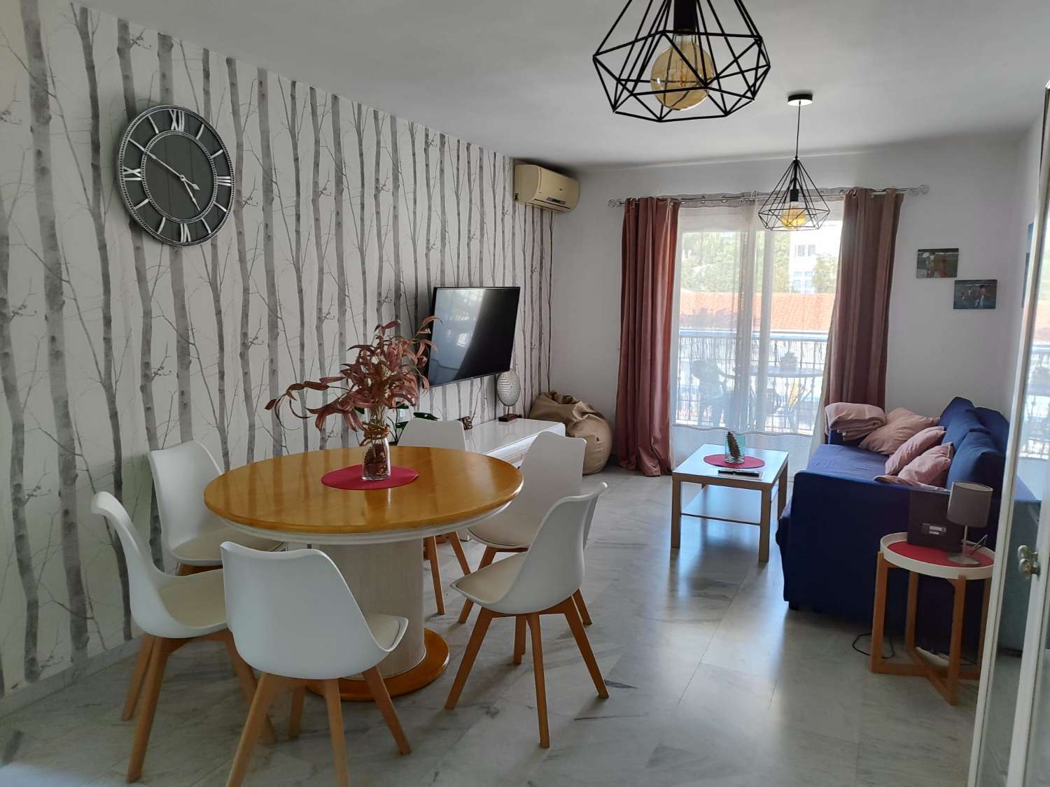 IT IS NOT LONG-TERM. FOR RENT FROM 1.11.24-31.12.25 NICE APARTMENT 150 METERS FROM THE BEACH IN BENALMADENA