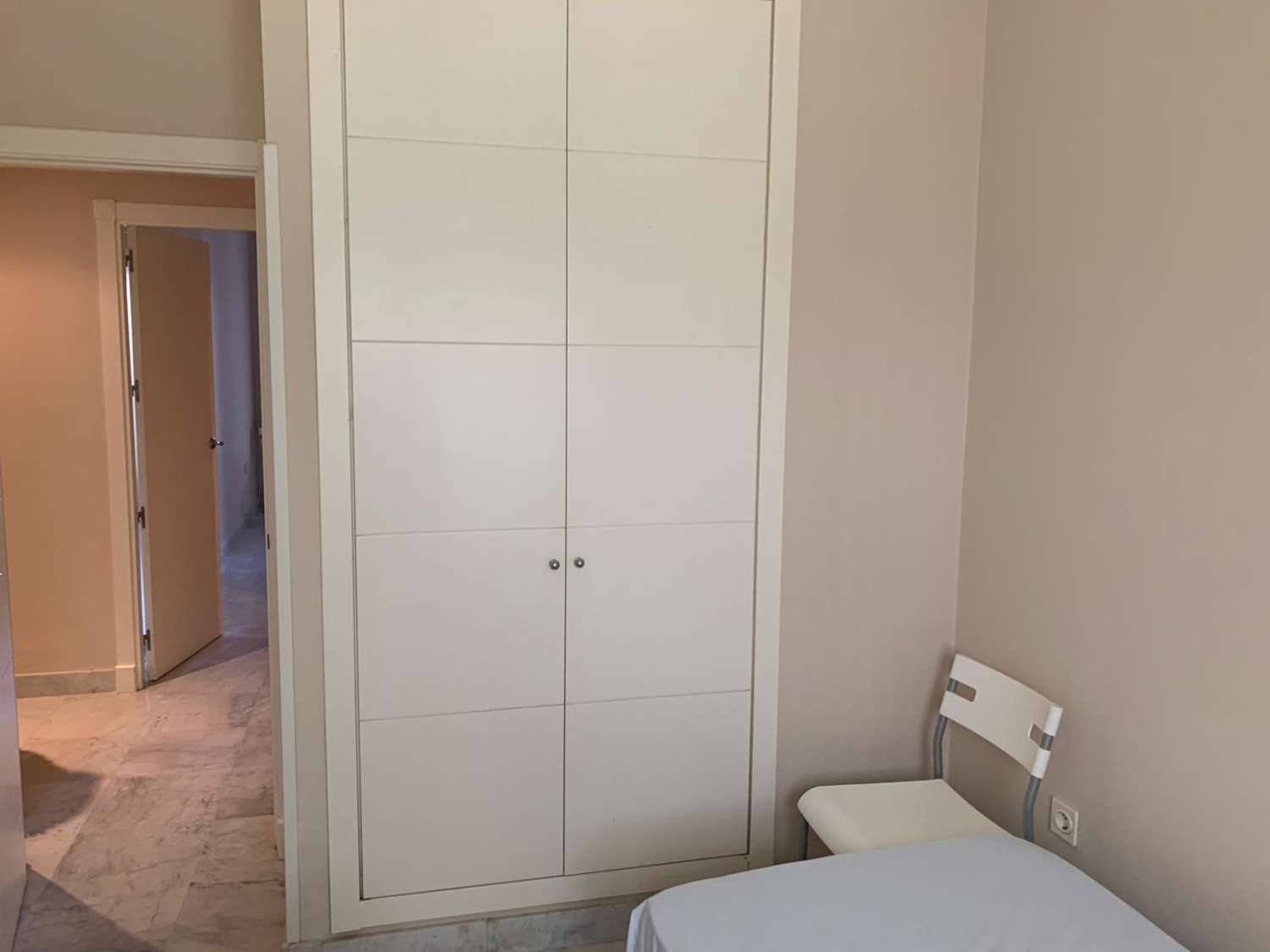 SCHÖNE WOHNUNG ZUM VERKAUF IN TORREQUEBRADA IN BENALMADENA