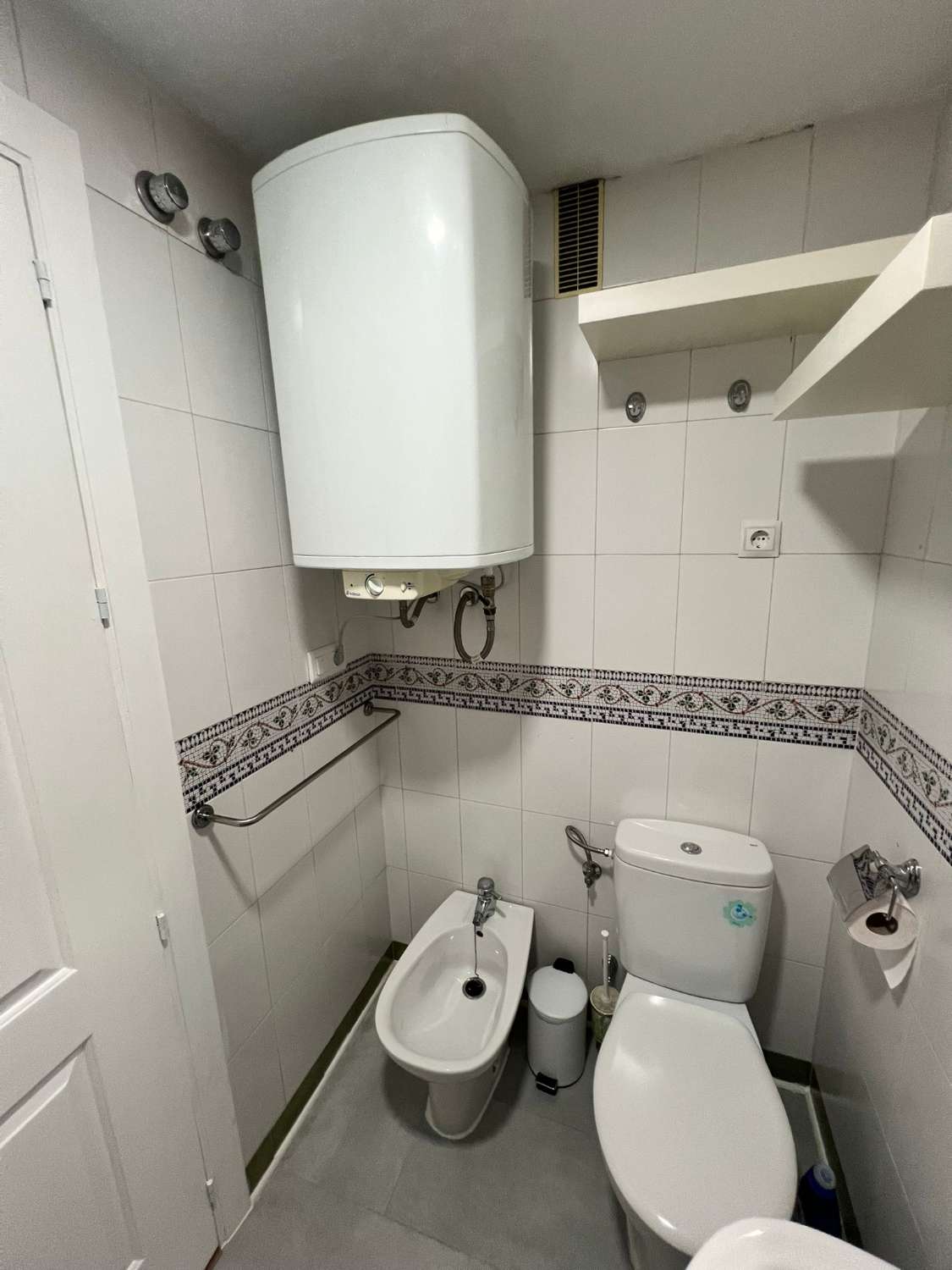 LANGE TERMIJN APPARTEMENT TE HUUR IN ARROYO DE LA MIEL (BENALMADENA)