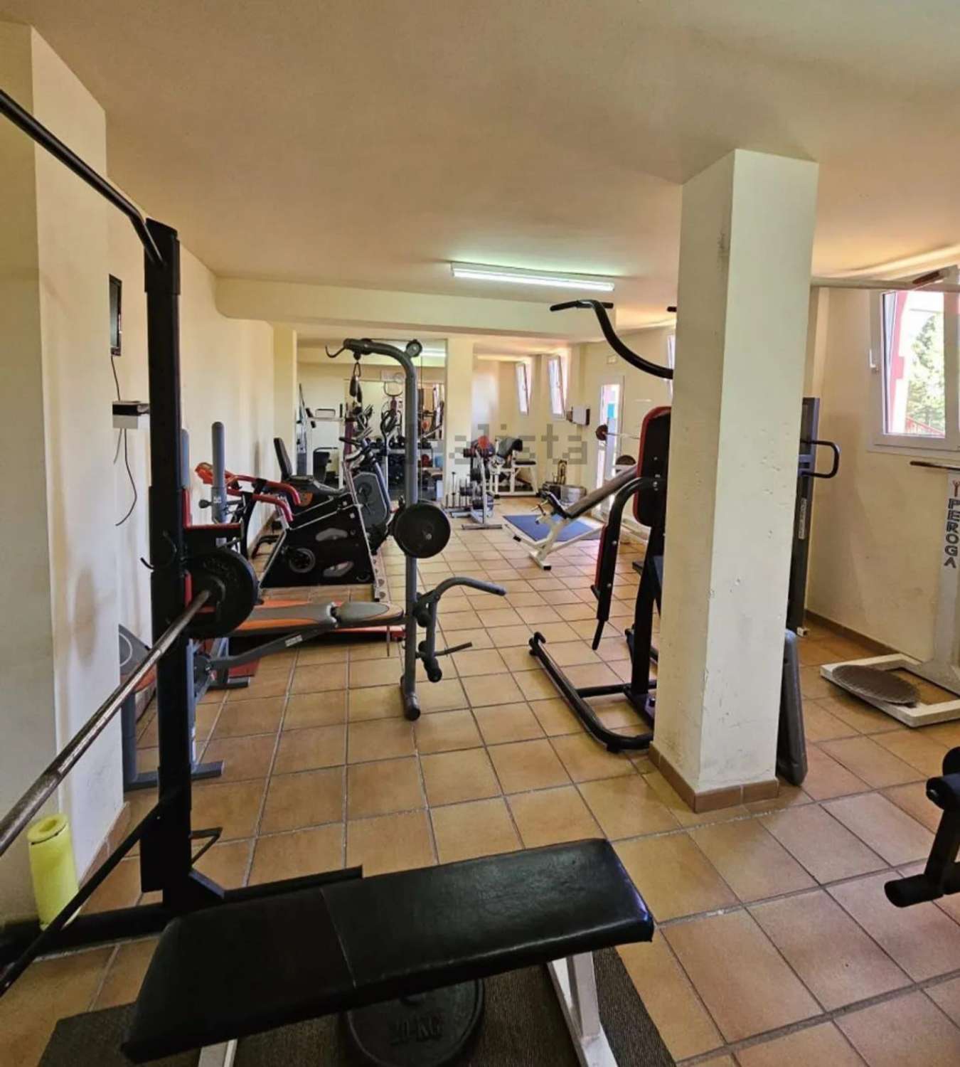 Se vende precioso apartamento en Benalmadena con la vistas despejadas al campo de Golf.