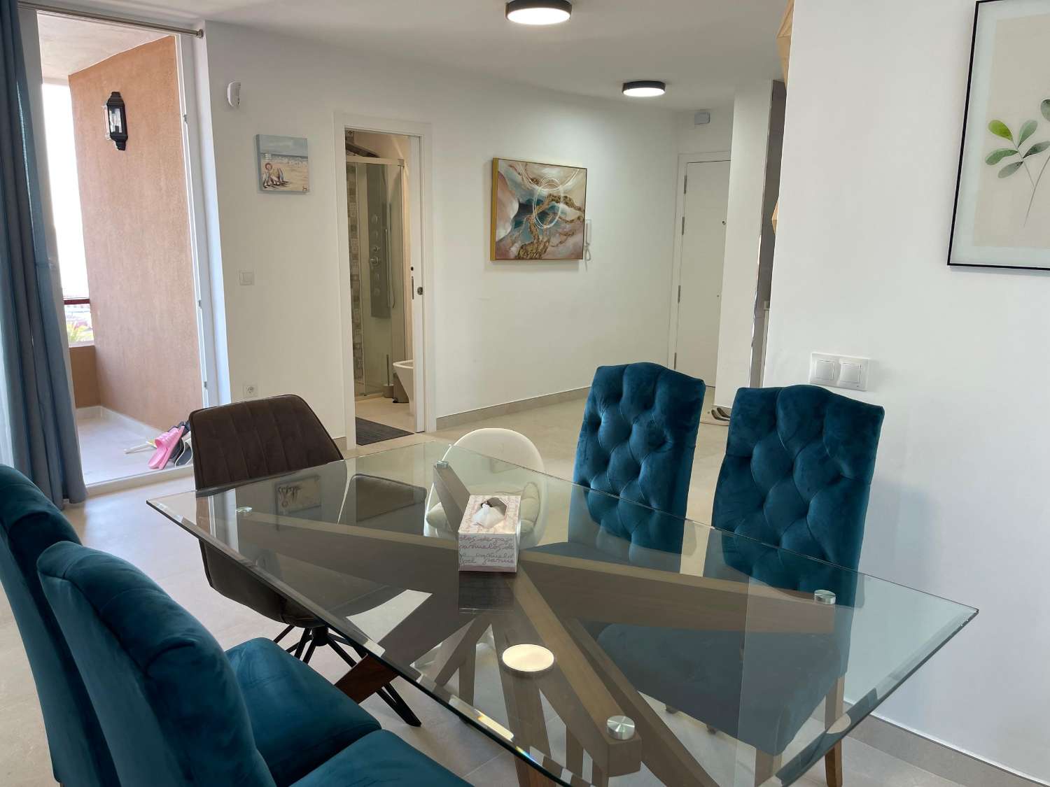 HALF SEIZOEN. PRACHTIG APPARTEMENT TE HUUR VANAF 1/10/2024 - 31/5/25 IN FUENGIROLA MET UITZICHT OP ZEE