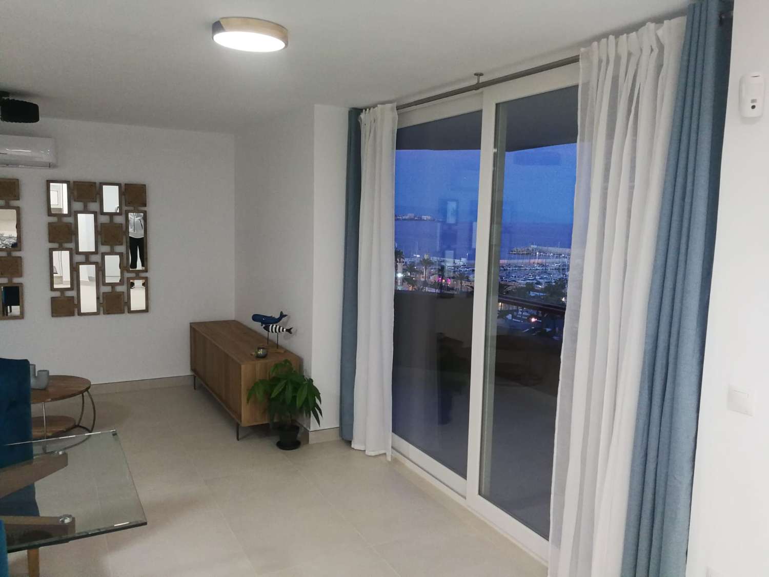 HALF SEIZOEN. PRACHTIG APPARTEMENT TE HUUR VANAF 1/10/2024 - 31/5/25 IN FUENGIROLA MET UITZICHT OP ZEE