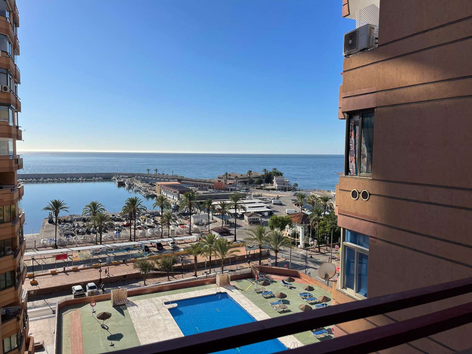 HALF SEASON. MAGNIFICENT APARTMENT FOR RENT FROM 1/10/2024 - 31/5/25 IN FUENGIROLA WITH SEA VIEWS