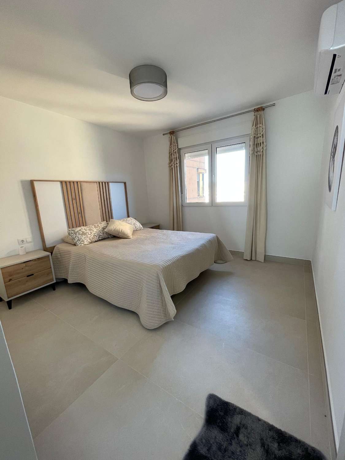 LANG SEIZOEN. PRACHTIG APPARTEMENT TE HUUR VANAF 1/10/2024IN FUENGIROLA MET UITZICHT OP ZEE